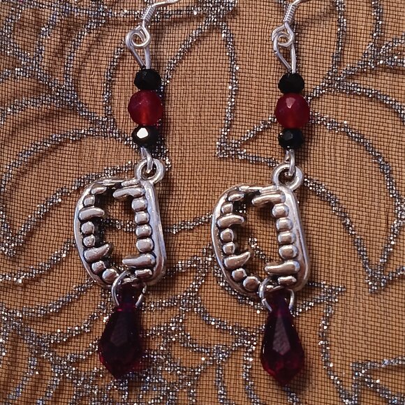Handmade Vampire Fangs Crystal Earrings - Picture 1 of 4